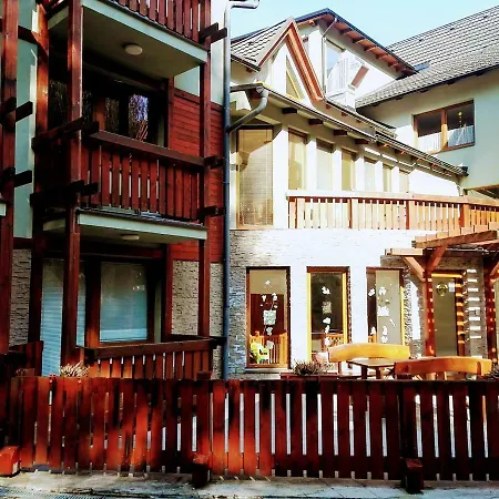 Apartamento Family Apartman Fatrapark 1 *